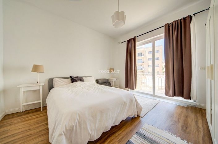 Image No.22-4 Bed Property for sale