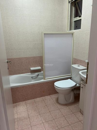 Image No.19-1 Bed Property for sale