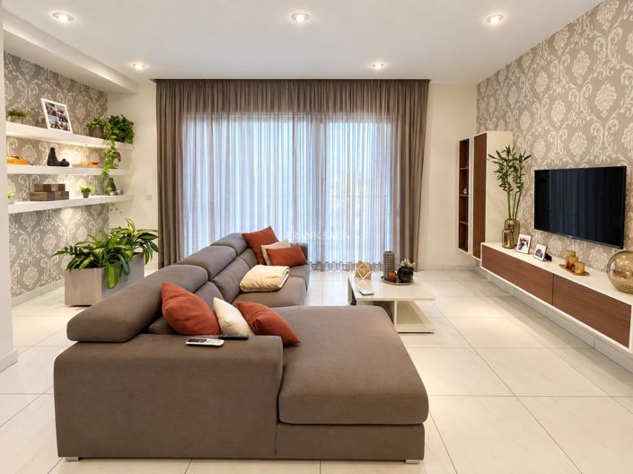 Image No.3-3 Bed Property for sale