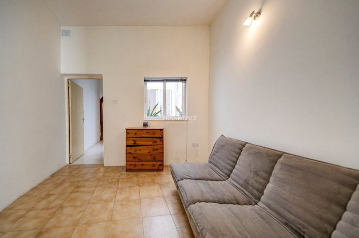 Image No.10-3 Bed Property for sale
