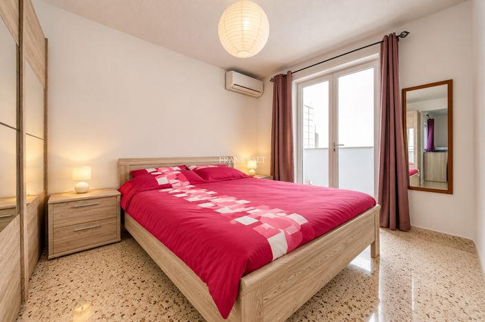 Image No.32-3 Bed Property for sale