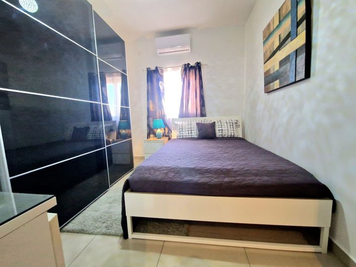 Image No.7-2 Bed Property for sale
