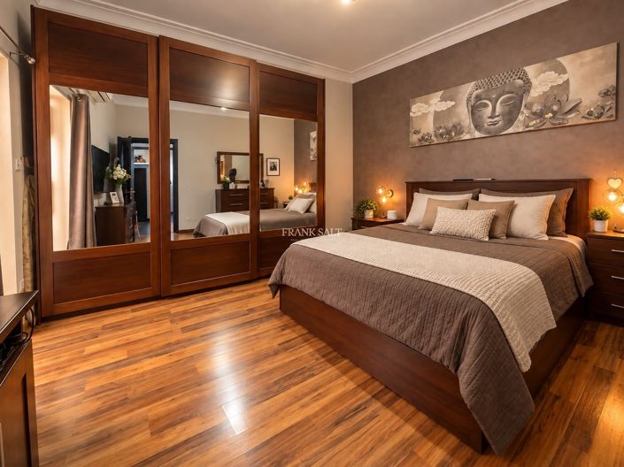 Image No.4-Propriété de 2 chambres à vendre