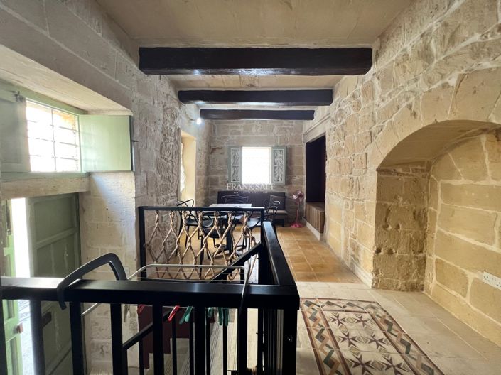 Image No.3-1 Bed Property for sale
