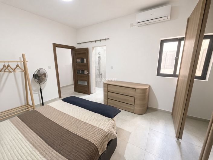 Image No.4-3 Bed Property for sale
