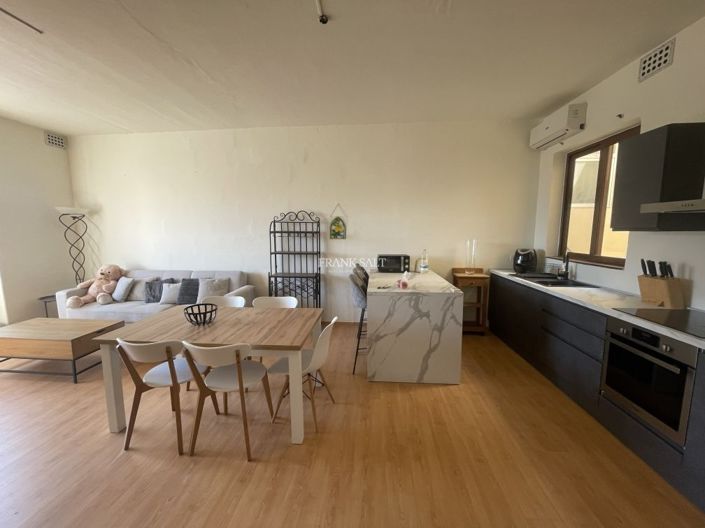 Image No.4-3 Bed Property for sale