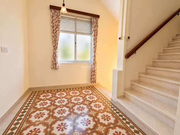 Image No.8-2 Bed Property for sale