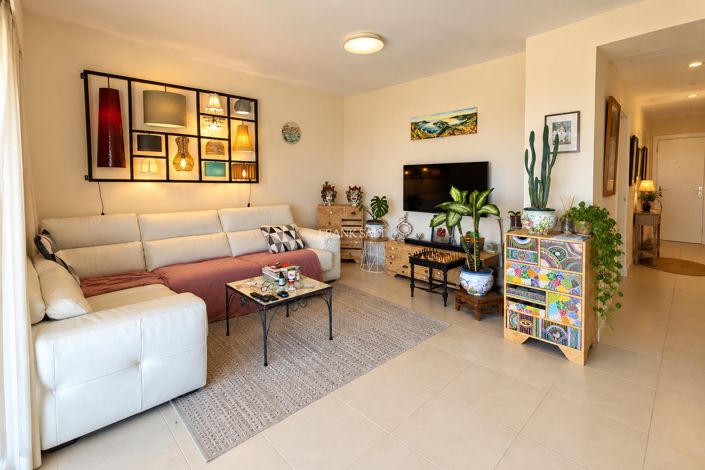 Image No.2-3 Bed Property for sale