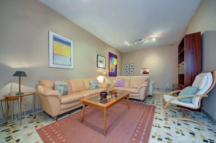 Image No.8-3 Bed Property for sale