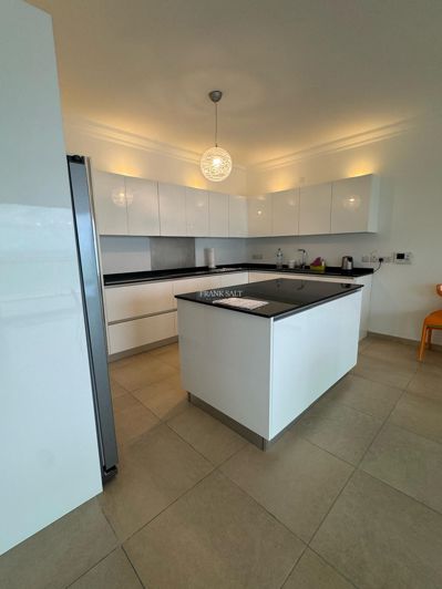 Image No.5-3 Bed Property for sale