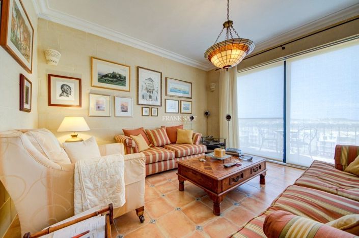 Image No.11-3 Bed Property for sale