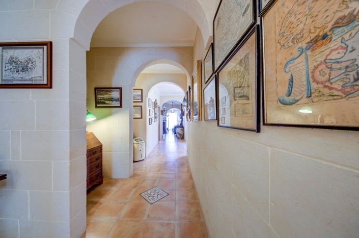Image No.24-3 Bed Property for sale