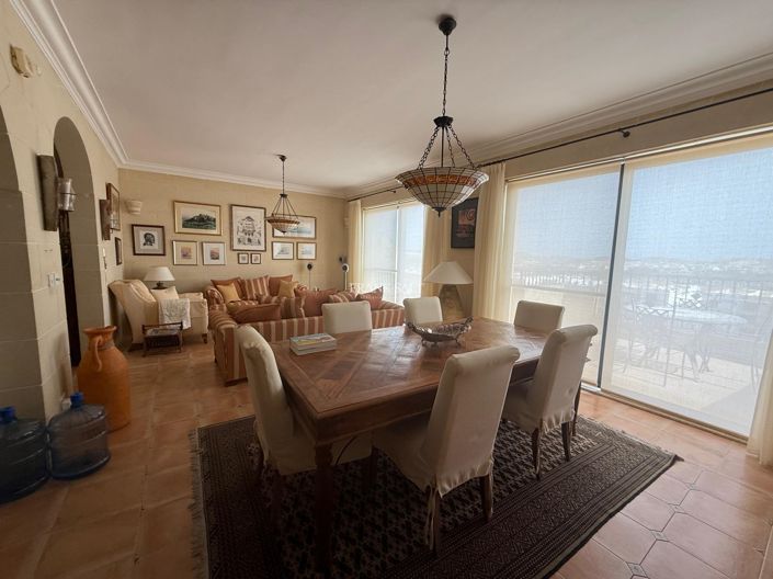 Image No.36-3 Bed Property for sale