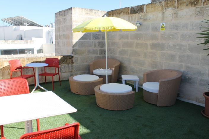 Image No.9-7 Bed Property for sale