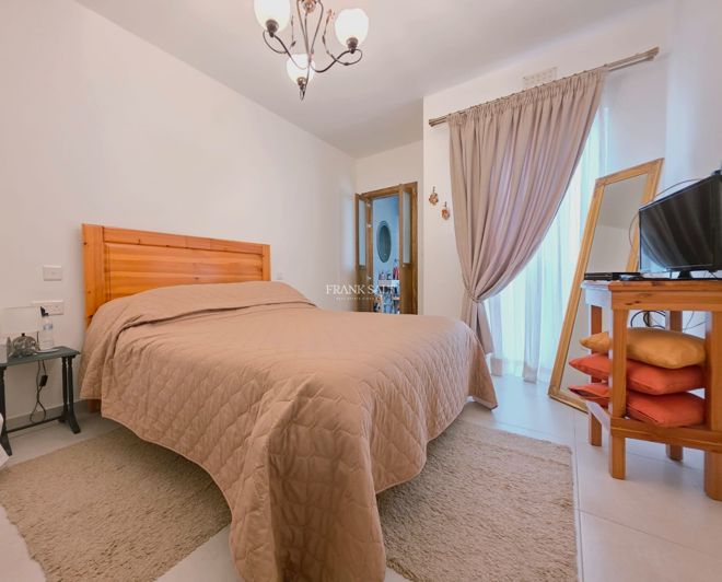 Image No.4-2 Bed Property for sale