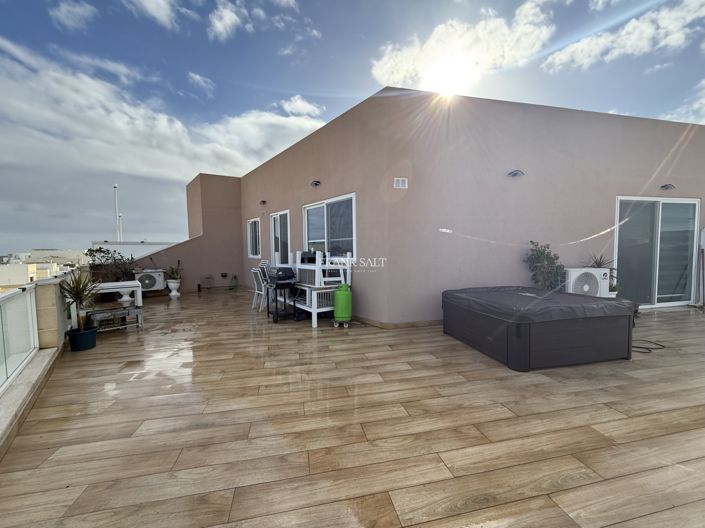 Image No.3-2 Bed Property for sale