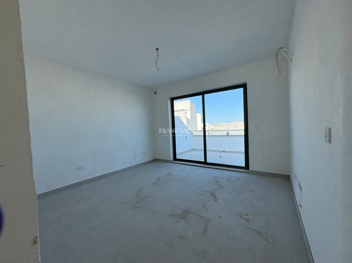 Image No.7-2 Bed Property for sale