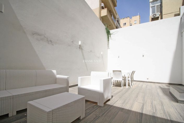 Image No.2-3 Bed Property for sale