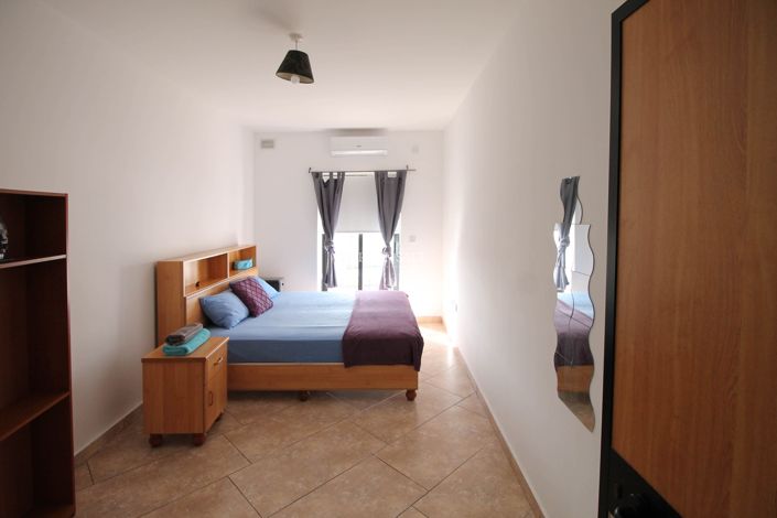 Image No.8-2 Bed Property for sale