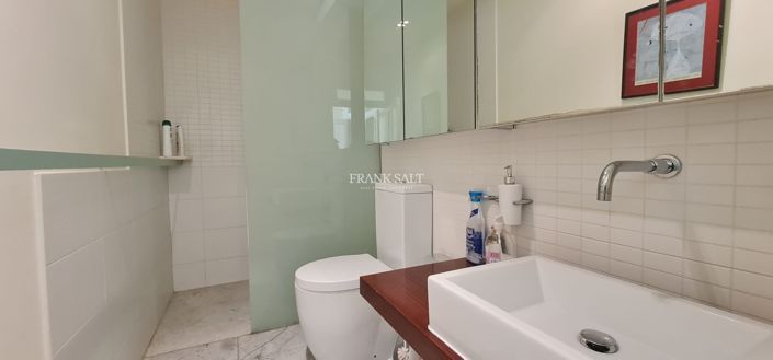 Image No.8-2 Bed Property for sale