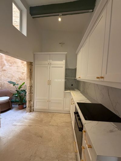 Image No.3-2 Bed Property for sale