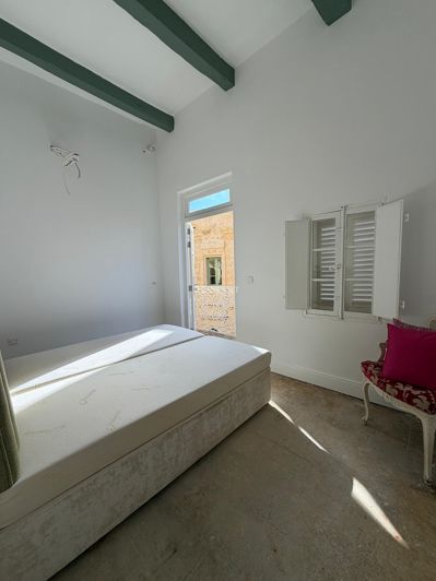 Image No.5-2 Bed Property for sale