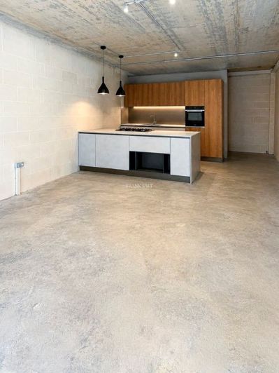 Image No.3-3 Bed Property for sale