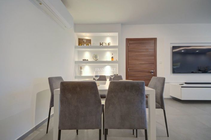 Image No.2-3 Bed Property for sale