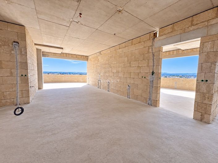 Image No.2-Propriété de 2 chambres à vendre