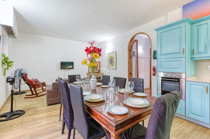 Image No.4-Propriété de 3 chambres à vendre
