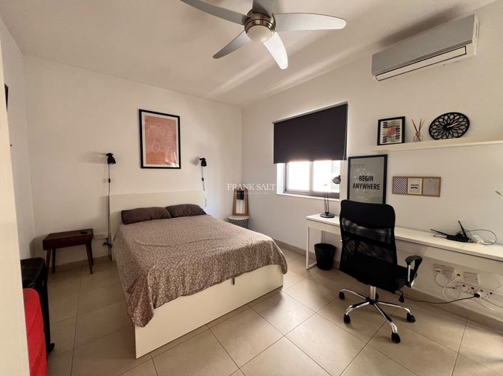 Image No.4-Propriété de 3 chambres à vendre