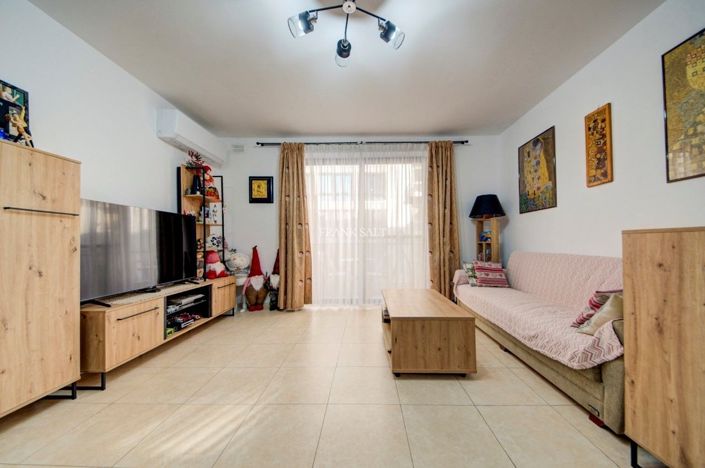 Image No.7-Propriété de 3 chambres à vendre