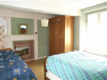frenchpropertyforsalewithclefrancemnb06360158