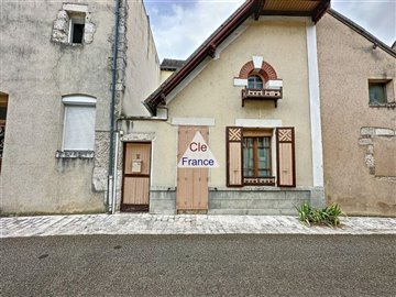 1 - Châtillon-Coligny, House