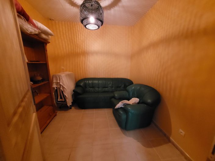 Image No.3-1 Bed House for sale