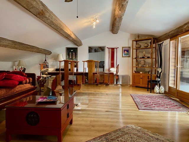 Image No.10-4 Bed House for sale