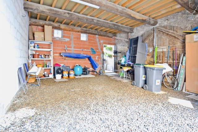 Image No.19-4 Bed House for sale