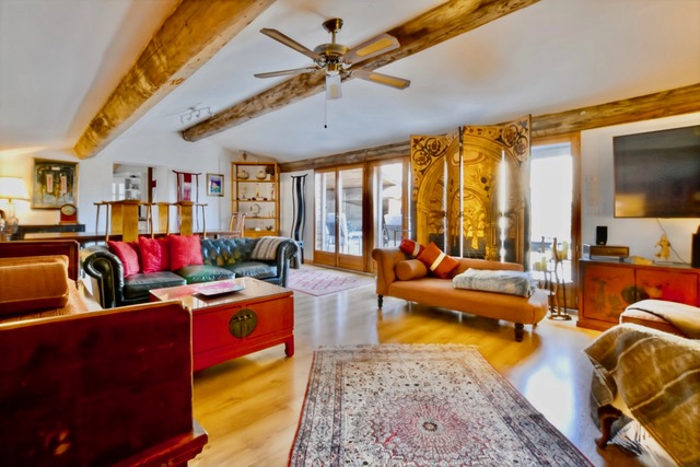 Image No.9-4 Bed House for sale