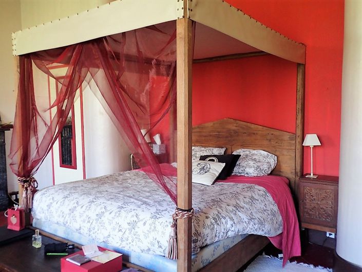 Image No.26-13 Bed Property for sale