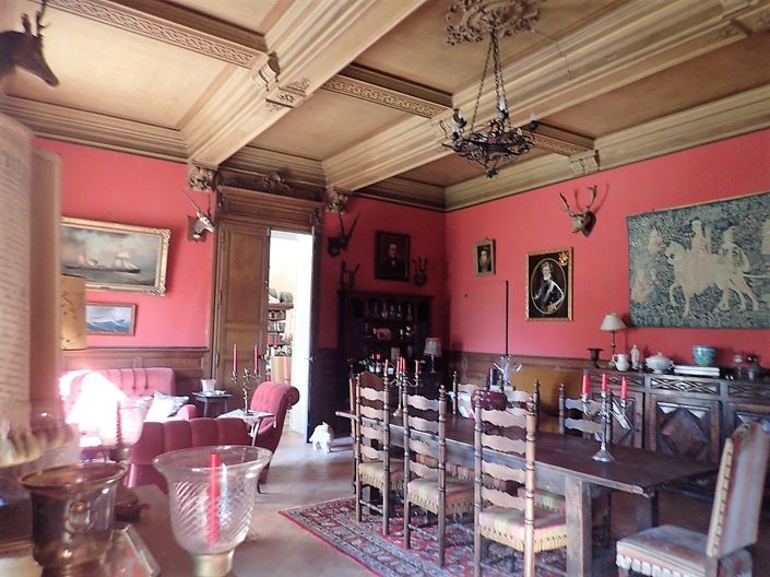 Image No.9-13 Bed Property for sale