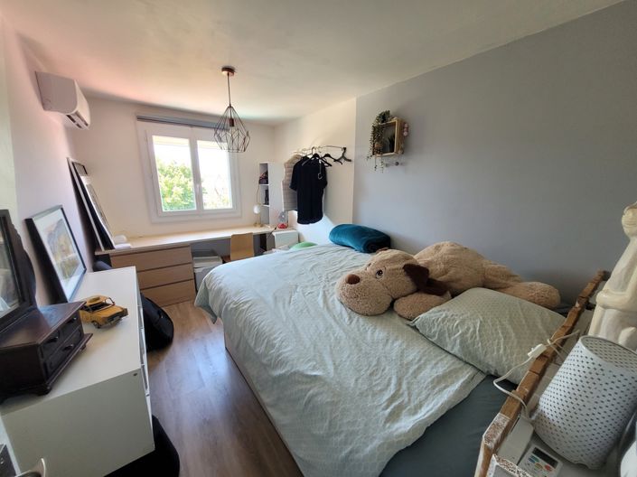 Image No.12-4 Bed House for sale