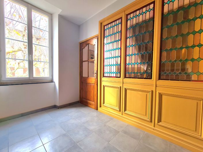 Image No.21-5 Bed House for sale