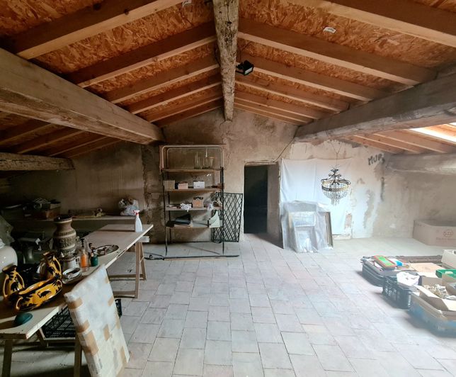 Image No.31-5 Bed House for sale