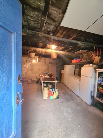 Image No.33-5 Bed House for sale