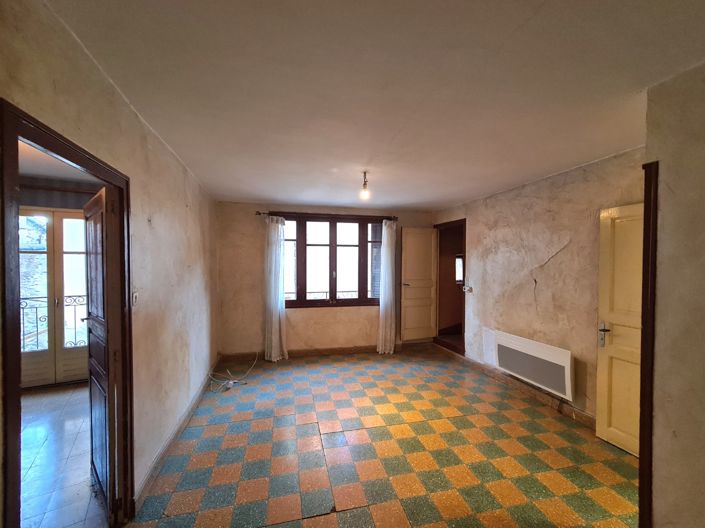 Image No.6-3 Bed House for sale