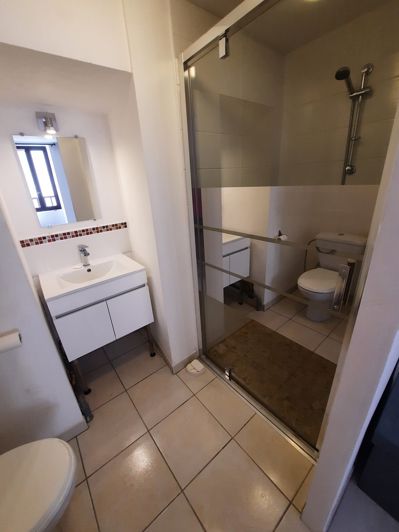 Image No.11-3 Bed House for sale