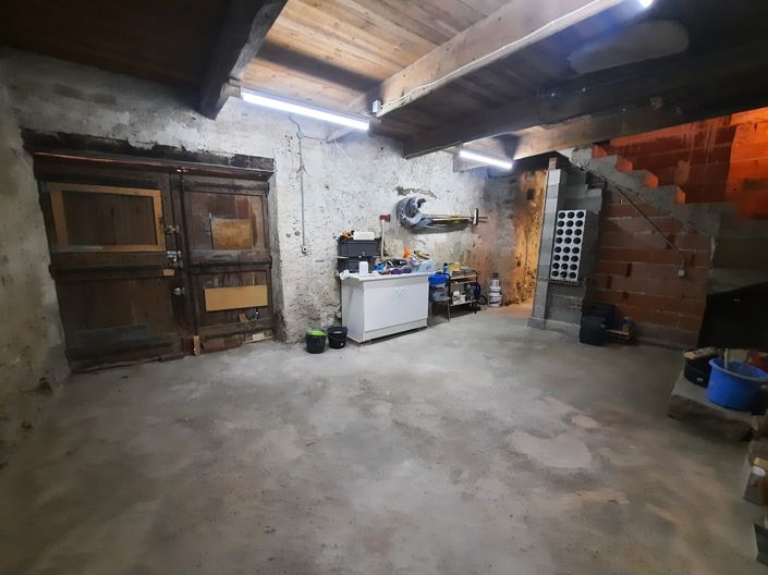 Image No.18-3 Bed House for sale