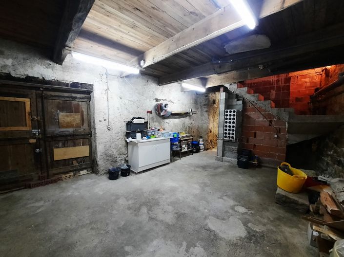 Image No.20-3 Bed House for sale