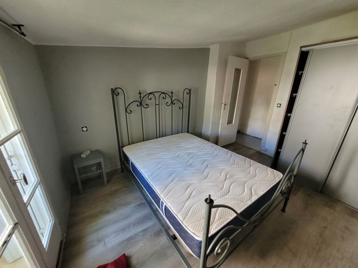 Image No.15-2 Bed House for sale