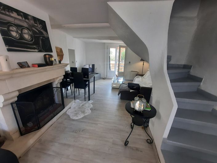 Image No.12-2 Bed House for sale